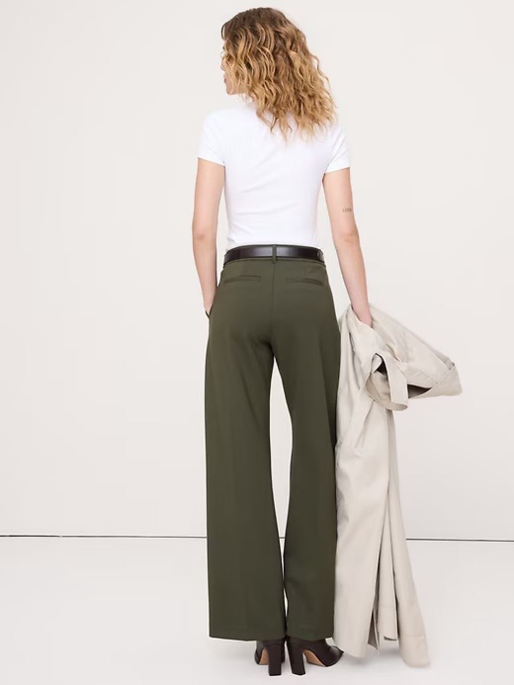 NWT! Banana Republic High Rise Wide Leg Drapey Ponte Pull on Pant - XS 875490 - Picture 2 of 4